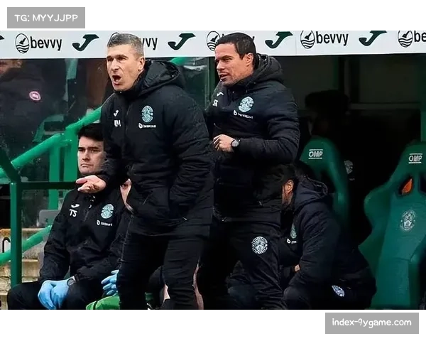 国安新帅蒙哥马利推行422高位逼抢 邓捷夫单场跑动12924米成战术缩影